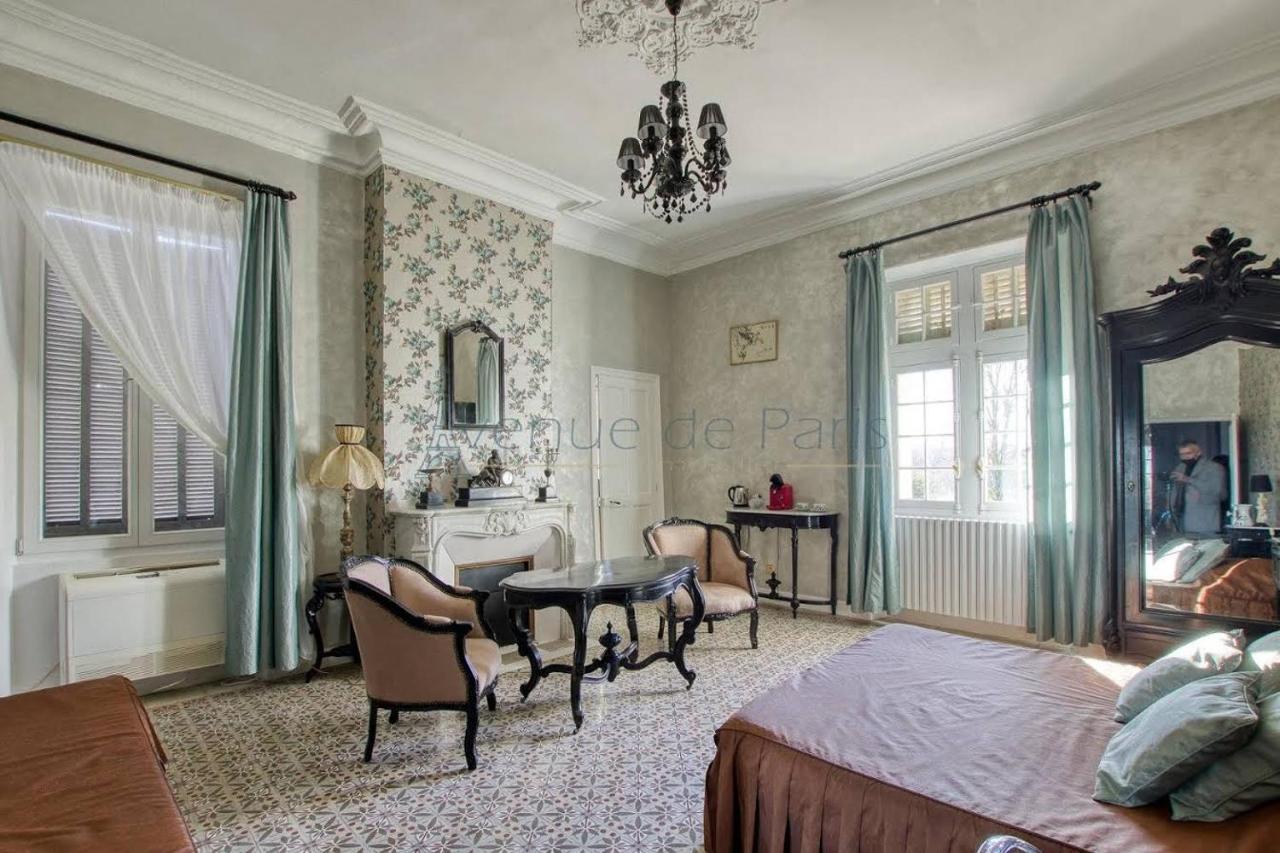 Le Mogador Chateau Du Martinet Violès Εξωτερικό φωτογραφία